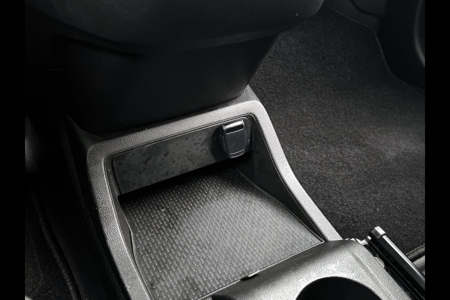 Nissan Townstar N-Connecta L2 45 kWh 100% EV. / Pdc.+Camera / Airco-ecc./ Radio-multimedia / Schuifdeur rechts / WLTP-actieradius: ca. 285 km  / Apk 03-2028