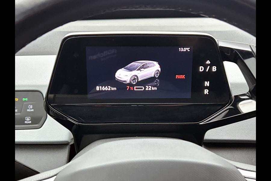 Volkswagen ID.3 First Plus 58 kWh / Trekhaak / Pdc+Camera / Xenon / Airco-ecc / Radio multimedia / Navigatie / Apk 12-2026