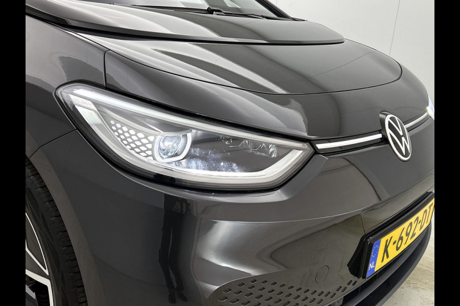 Volkswagen ID.3 First Plus 58 kWh / Trekhaak / Pdc+Camera / Xenon / Airco-ecc / Radio multimedia / Navigatie / Apk 12-2026