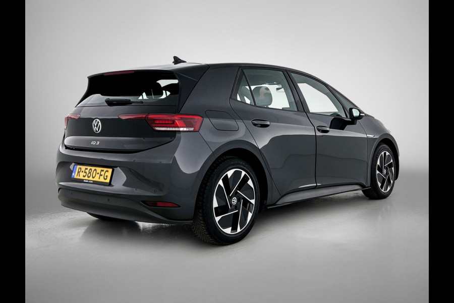 Volkswagen ID.3 Pro 62KWh Comfort / Navigatie / Pdc.V+A / Airco-ecc./ Xenon / Radio multimedia / Apk 08-2026