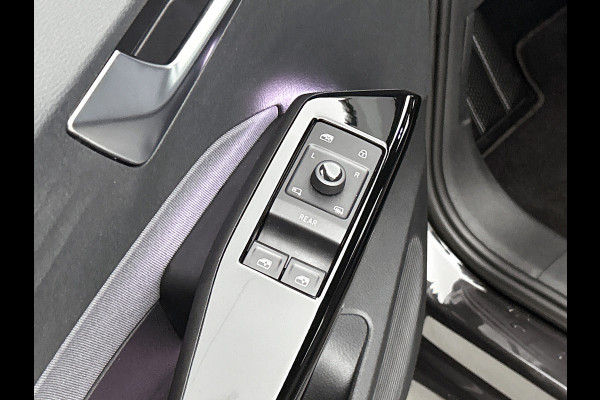 Volkswagen ID.3 Pro 62KWh Comfort / Navigatie / Pdc.V+A / Airco-ecc./ Xenon / Radio multimedia / Apk 08-2026