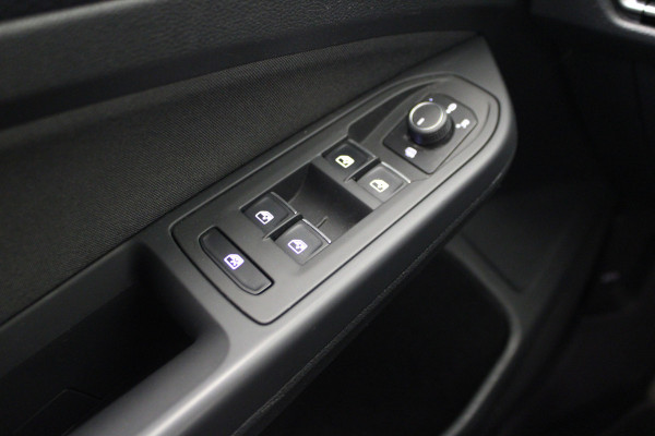 Volkswagen Golf 1.0 TSI Life Business |Pano|Stoel/stuur verw.|