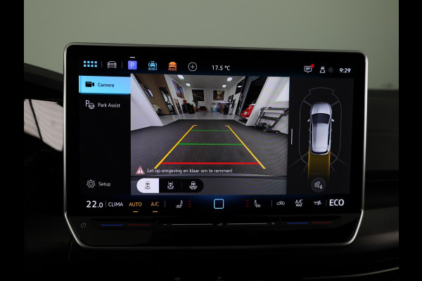 Volkswagen Golf 1.5 eHybrid GTE 272 pk Automaat (DSG) | Verlengde garantie | Navigatie | Panoramadak | Trekhaak (wegklapbaar) | Parkeersensoren (Park assist) | Achteruitrijcamera | Stoelverwarming |