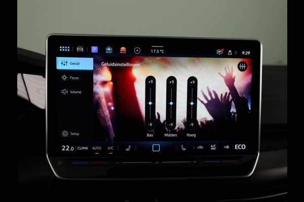 Volkswagen Golf 1.5 eHybrid GTE 272 pk Automaat (DSG) | Verlengde garantie | Navigatie | Panoramadak | Trekhaak (wegklapbaar) | Parkeersensoren (Park assist) | Achteruitrijcamera | Stoelverwarming |