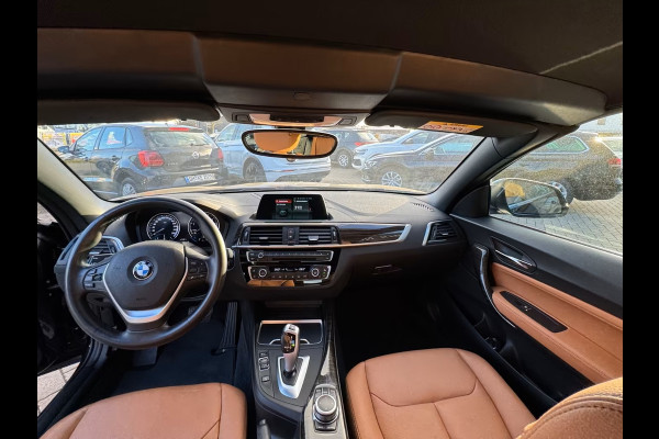 BMW 2 Serie Cabrio 218iA LUXURY ** LED, LEDER, APPLE/ANDROID, HiFi, 18-inch LMV, 2-zone AIRCO ** 2e EIG - Slechts 58.638km ** ** INFORMEER OOK NAAR ONZE AANTREKKELIJKE FINANCIAL-LEASE TARIEVEN **