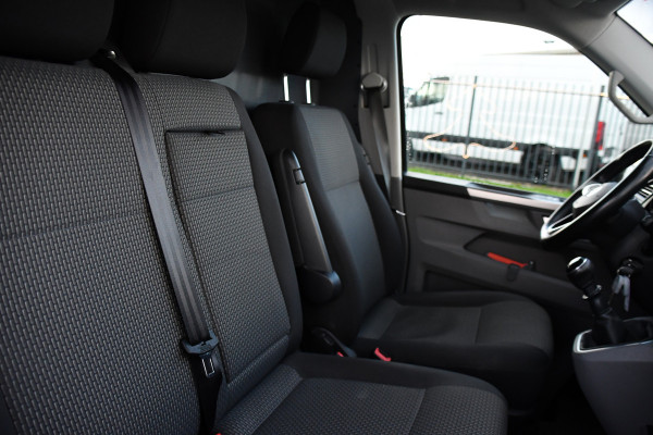 Volkswagen Transporter 2.0 TDI L1H1 Bulli Virtual, Adaptieve Cruise, Carplay, 150PK, Sensoren, NAVI, LED, UNIEK!