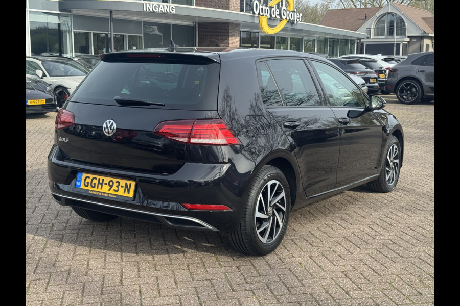 Volkswagen Golf 1.0 TSI Comfortline / Camera / CarPlay / 16'' / Navigatie / Parkeerhulp V+A / Getint glas / DAB / ACC