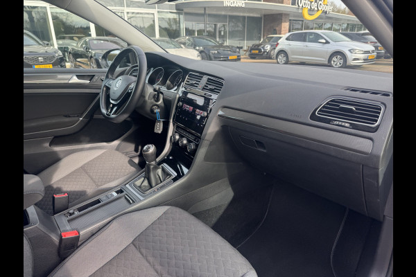Volkswagen Golf 1.0 TSI Comfortline / Camera / CarPlay / 16'' / Navigatie / Parkeerhulp V+A / Getint glas / DAB / ACC