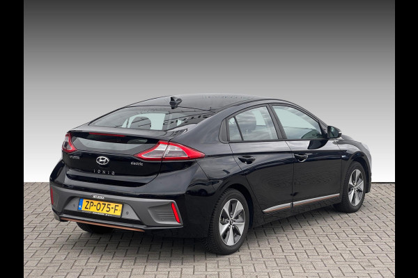 Hyundai IONIQ Comfort EV NL-AUTO | WINTERBANDEN | ECC