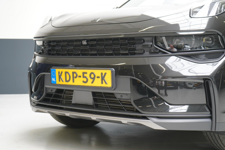Lynk & Co 01 1.5 | Zwart optiek | Panoramadak | Navigatie | Memory | Apple CarPlay