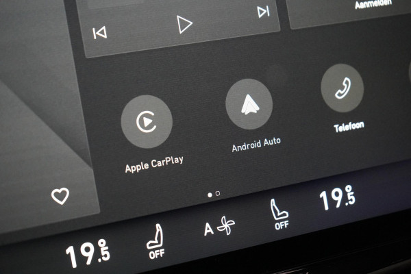 Lynk & Co 01 1.5 | Zwart optiek | Panoramadak | Navigatie | Memory | Apple CarPlay