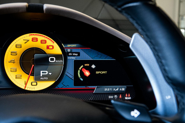 Ferrari Roma 3.9 V8 HELE *2 Jaar Ferrari-Power Garantie / Keramisch / Passenger-Display / Full ADAS / Surround-View / JBL*