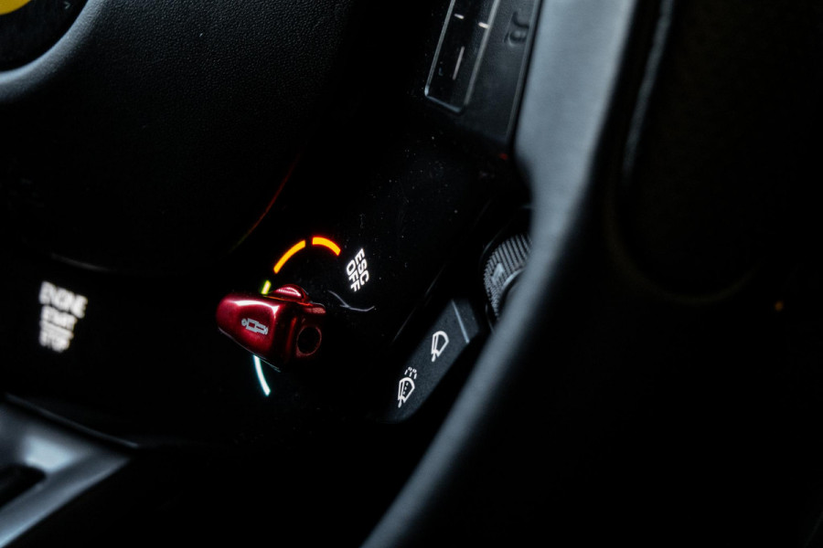 Ferrari Roma 3.9 V8 HELE *2 Jaar Ferrari-Power Garantie / Keramisch / Passenger-Display / Full ADAS / Surround-View / JBL*