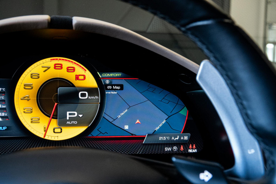 Ferrari Roma 3.9 V8 HELE *2 Jaar Ferrari-Power Garantie / Keramisch / Passenger-Display / Full ADAS / Surround-View / JBL*