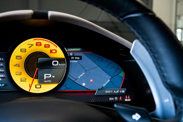 Ferrari Roma 3.9 V8 HELE *2 Jaar Ferrari-Power Garantie / Keramisch / Passenger-Display / Full ADAS / Surround-View / JBL*