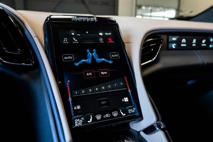 Ferrari Roma 3.9 V8 HELE *2 Jaar Ferrari-Power Garantie / Keramisch / Passenger-Display / Full ADAS / Surround-View / JBL*