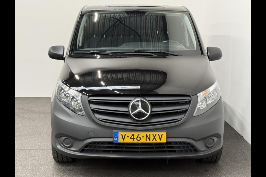 Mercedes-Benz Vito 114 CDI Extra Lang Airco Cruise Control Navigatie Trekhaak Stoelverwarming 3-zits