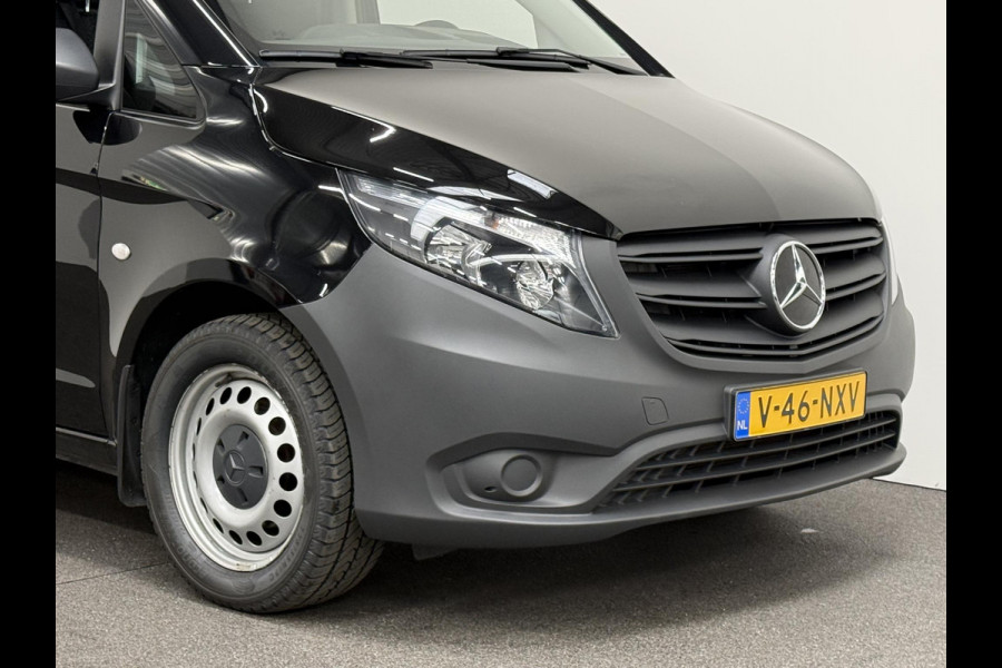 Mercedes-Benz Vito 114 CDI Extra Lang Airco Cruise Control Navigatie Trekhaak Stoelverwarming 3-zits