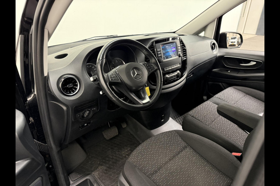 Mercedes-Benz Vito 114 CDI Extra Lang Airco Cruise Control Navigatie Trekhaak Stoelverwarming 3-zits