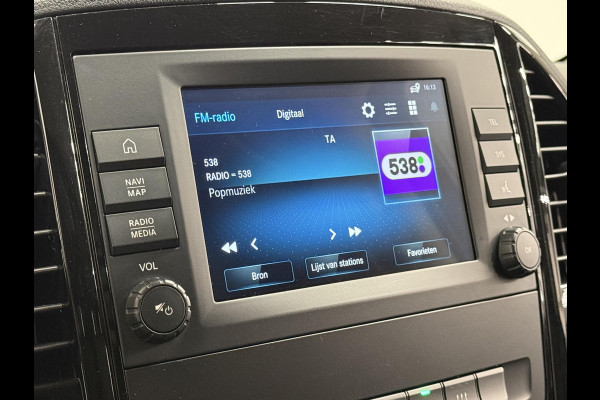Mercedes-Benz Vito 114 CDI Extra Lang Airco Cruise Control Navigatie Trekhaak Stoelverwarming 3-zits