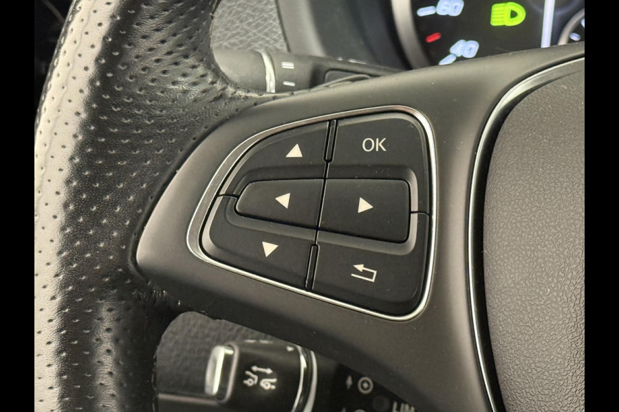 Mercedes-Benz Vito 114 CDI Extra Lang Airco Cruise Control Navigatie Trekhaak Stoelverwarming 3-zits