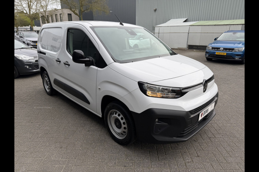 Citroën Berlingo 130pk Club (Camera - Navigatie - Laadruimte betimmering - 3-zits - Parkeersensoren V+A - Airco - Cruise Controle - Apple Carplay