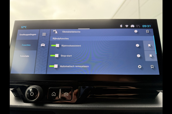 Citroën Berlingo 130pk Club (Camera - Navigatie - Laadruimte betimmering - 3-zits - Parkeersensoren V+A - Airco - Cruise Controle - Apple Carplay