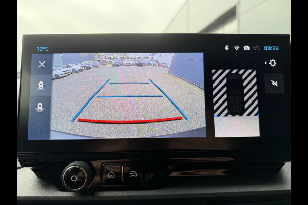 Citroën Berlingo 130pk Club (Camera - Navigatie - Laadruimte betimmering - 3-zits - Parkeersensoren V+A - Airco - Cruise Controle - Apple Carplay