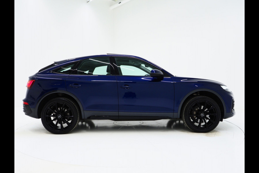 Audi Q5 Sportback 50 TFSI e Full Black | Panoramadak | Trekhaak | Leder | Camera | Memory | Keyless | Adaptive Cruise | Carplay