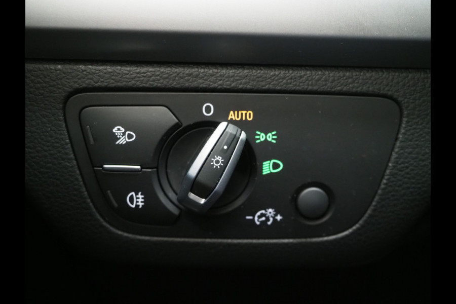 Audi Q5 Sportback 50 TFSI e Full Black | Panoramadak | Trekhaak | Leder | Camera | Memory | Keyless | Adaptive Cruise | Carplay