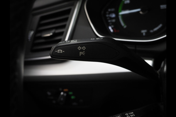 Audi Q5 Sportback 50 TFSI e Full Black | Panoramadak | Trekhaak | Leder | Camera | Memory | Keyless | Adaptive Cruise | Carplay