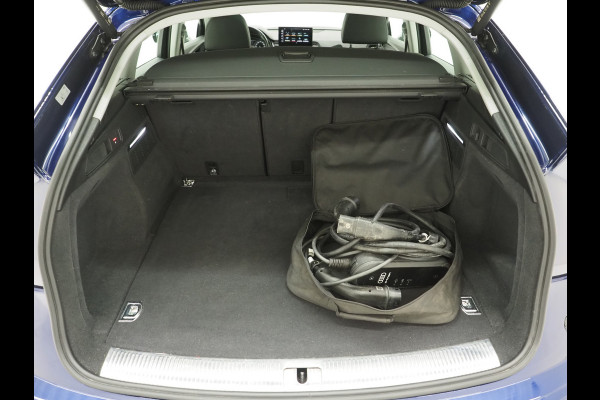 Audi Q5 Sportback 50 TFSI e Full Black | Panoramadak | Trekhaak | Leder | Camera | Memory | Keyless | Adaptive Cruise | Carplay