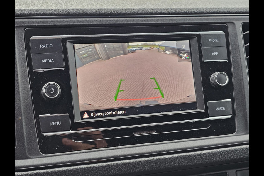 Volkswagen Crafter 35 2.0 TDI L3H3 Comfortline | Trekhaak | Camera | App-connect | Criuse | Bijrijdersbank |
