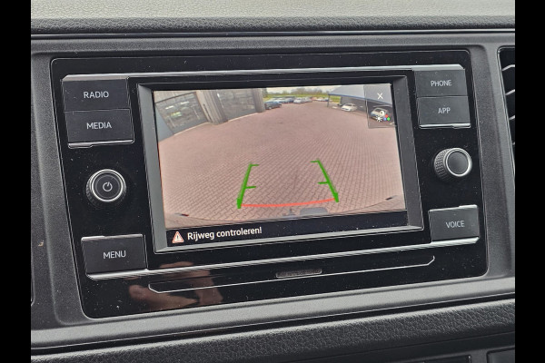 Volkswagen Crafter 35 2.0 TDI L3H3 Comfortline | Trekhaak | Camera | App-connect | Criuse | Bijrijdersbank |