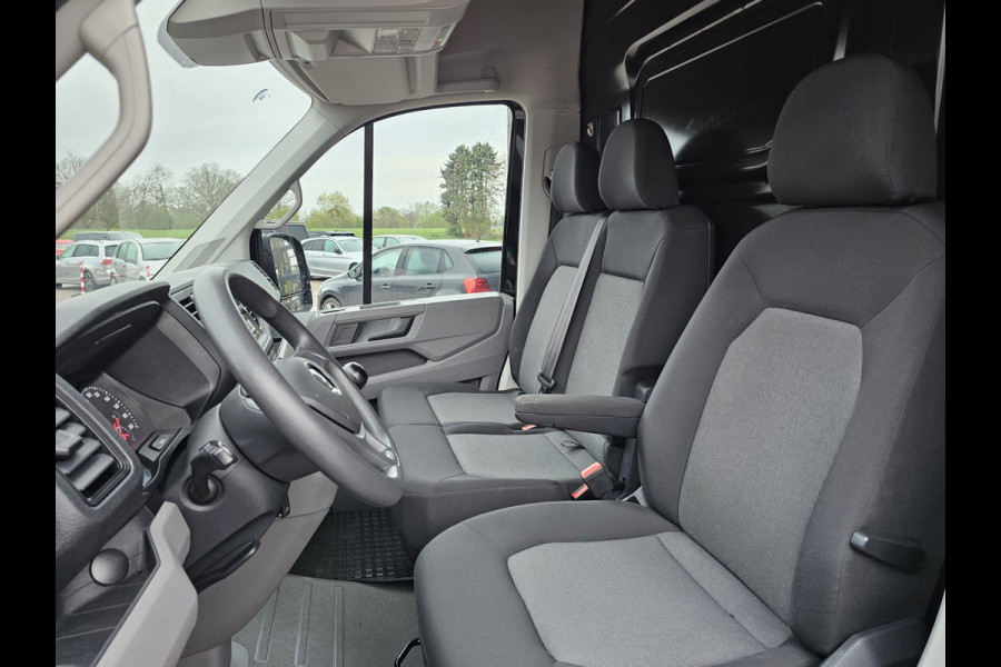 Volkswagen Crafter 35 2.0 TDI L3H3 Comfortline | Trekhaak | Camera | App-connect | Criuse | Bijrijdersbank |