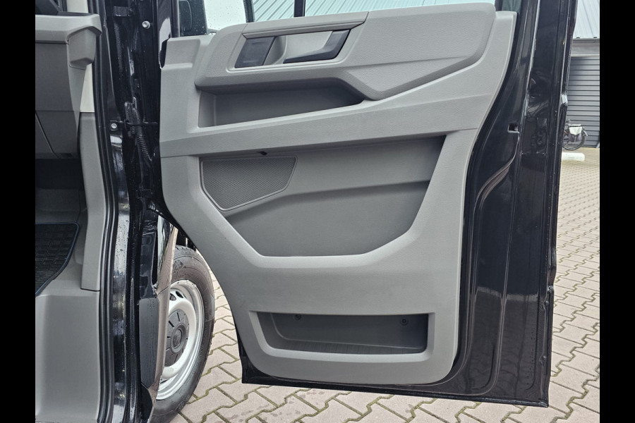 Volkswagen Crafter 35 2.0 TDI L3H3 Comfortline | Trekhaak | Camera | App-connect | Criuse | Bijrijdersbank |