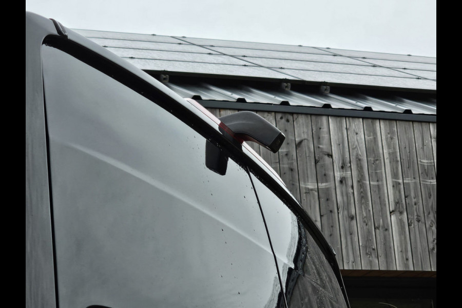 Volkswagen Crafter 35 2.0 TDI L3H3 Comfortline | Trekhaak | Camera | App-connect | Criuse | Bijrijdersbank |