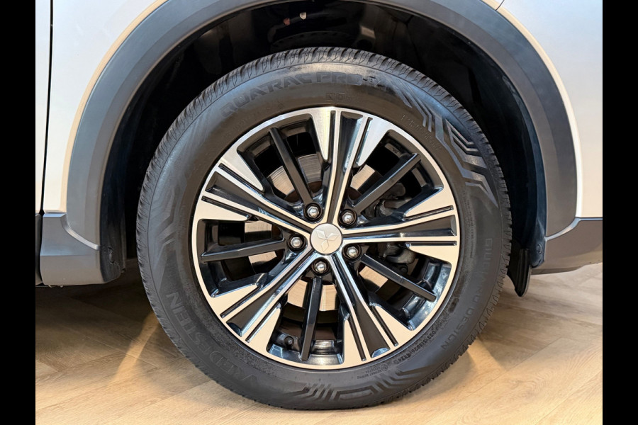 Mitsubishi Eclipse Cross 1.5 DI-T First Edition - HUD - Lane