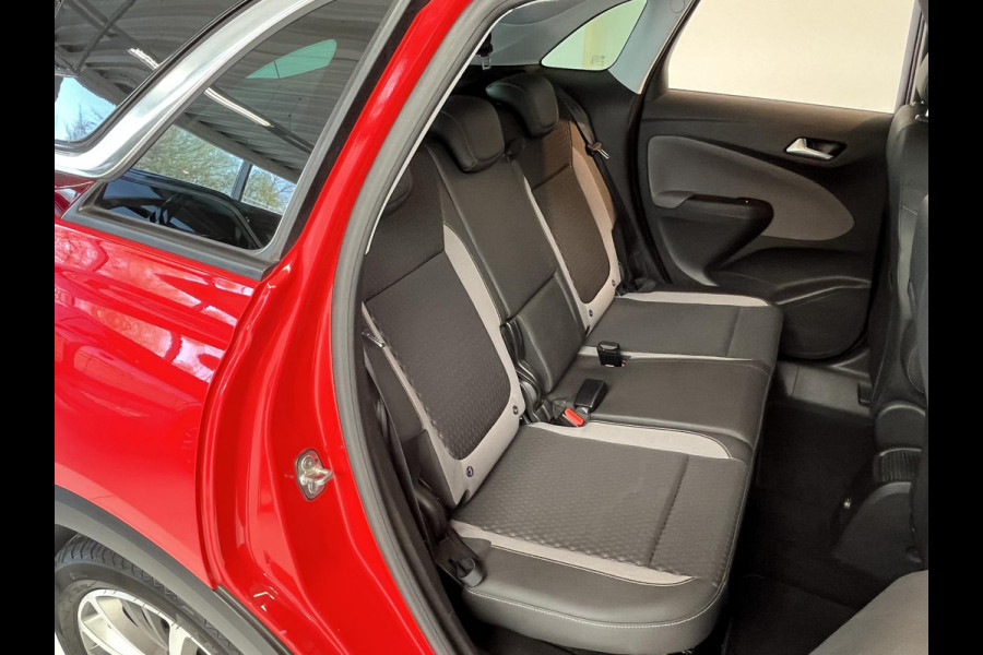 Opel Crossland X 1.2 Turbo Innovation Achteruitrijcamera, stoelverwarming, stuurverwarming en voorruitverwarming