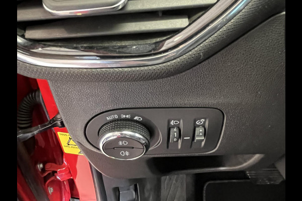 Opel Crossland X 1.2 Turbo Innovation Achteruitrijcamera, stoelverwarming, stuurverwarming en voorruitverwarming