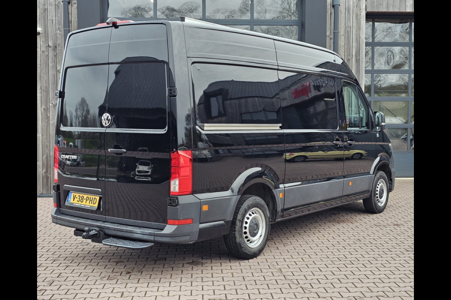 Volkswagen Crafter 35 2.0 TDI L3H3 Comfortline | Trekhaak | Camera | App-connect | Criuse | Bijrijdersbank |