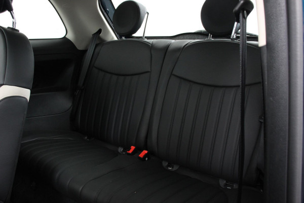 Fiat 500 1.2 Lounge Navigatie Climate Control Lederen Bekleding Panoramadak Cruise Control Bluetooth Parkeersensoren Lichtmetalen velgen