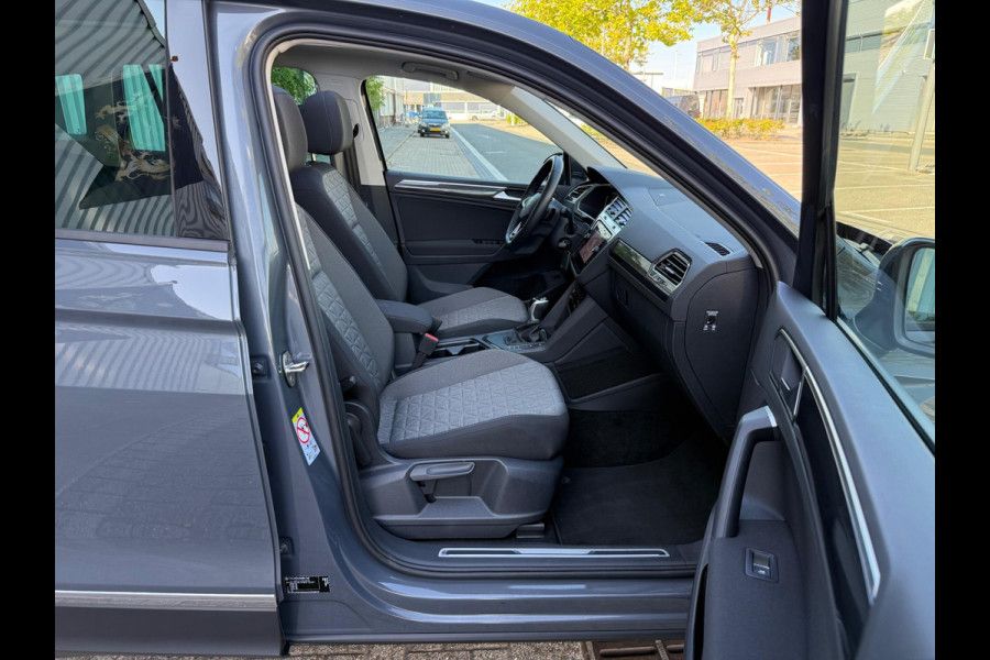 Volkswagen Tiguan 1.4 TSI eHybrid ACC/PDC V&A/LMV/NAVI/PANO