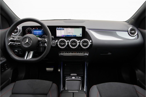 Mercedes-Benz GLA 250 e AMG Premium, Pano, Distronic, Nightpakket 2025