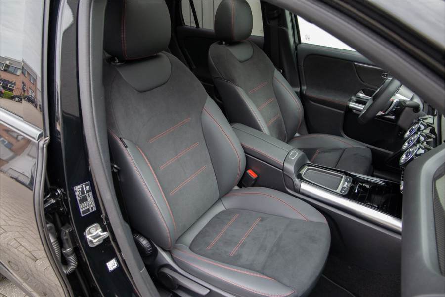 Mercedes-Benz GLA 250 e AMG Premium, Pano, Distronic, Nightpakket 2025