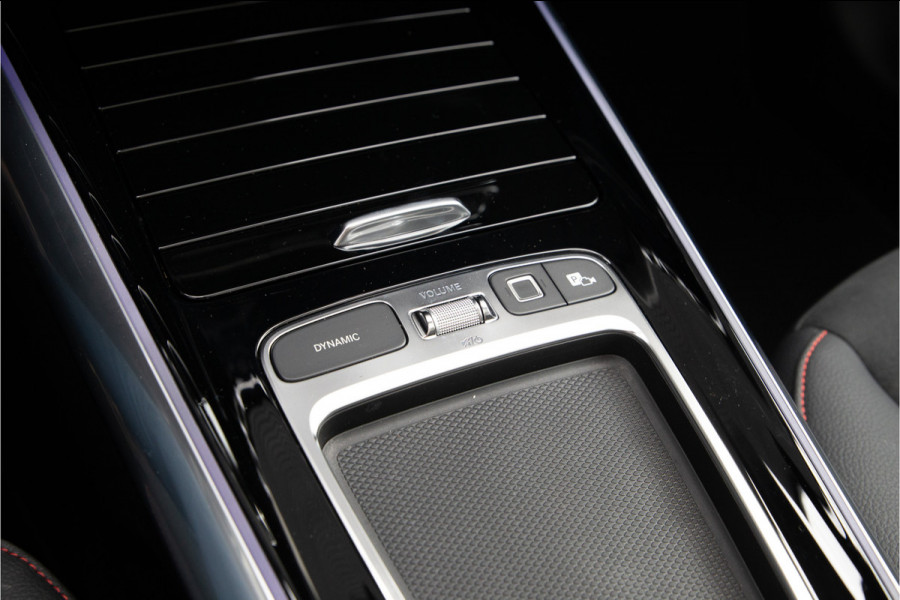 Mercedes-Benz GLA 250 e AMG Premium, Pano, Distronic, Nightpakket 2025