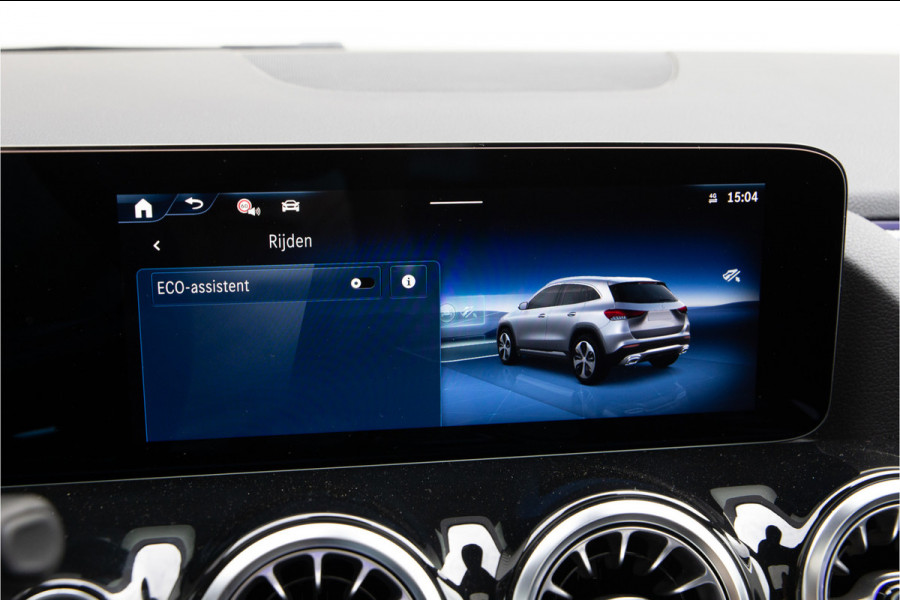 Mercedes-Benz GLA 250 e AMG Premium, Pano, Distronic, Nightpakket 2025