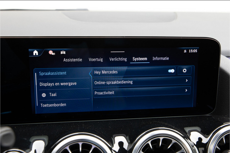 Mercedes-Benz GLA 250 e AMG Premium, Pano, Distronic, Nightpakket 2025