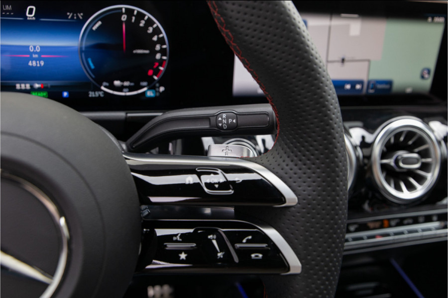 Mercedes-Benz GLA 250 e AMG Premium, Pano, Distronic, Nightpakket 2025