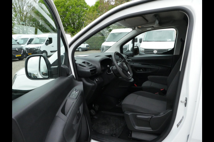 Opel Combo 1.5D 100PK, L2, Airco, 2 x Schuifdeur, Inrichting